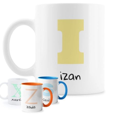 Taza de cerámica personalizada con nombre + inicial. Regalo único para el Día del Padre, de la Madre y San Valentín. Diseño: nombre debajo.