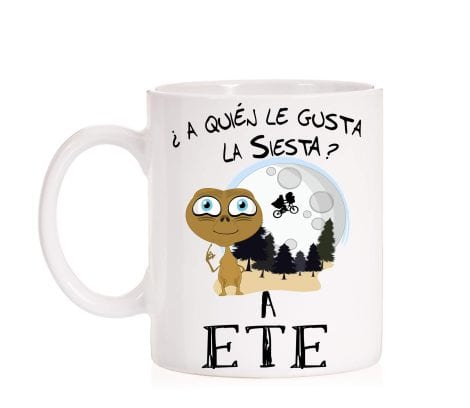 MardeTé Taza ¿Quién gusta siestear? a ETE. Taza E.T. Divertida para desayunar o despertarse de la siesta.