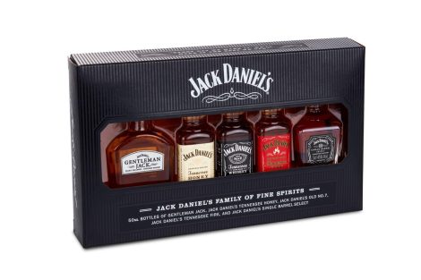 Pack de 5 mini botellas de 50ml de Jack Daniel’s Tennessee Whiskey, en elegante caja de regalo.