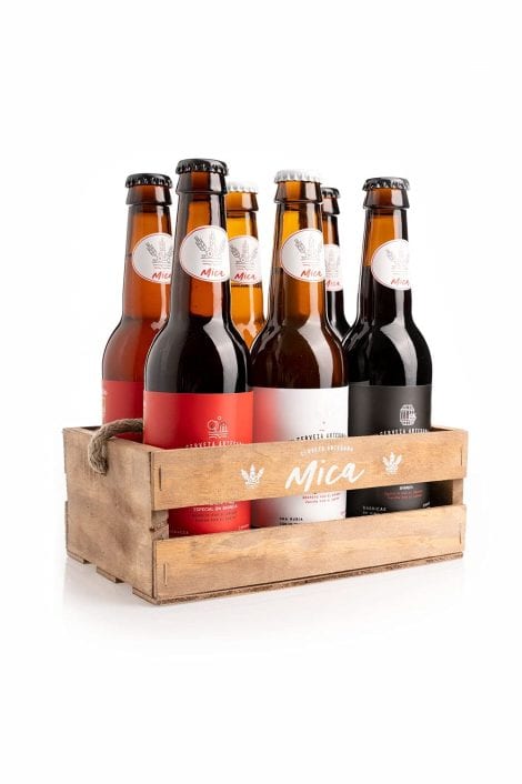 Selección de 6 cervezas artesanales en una elegante caja de regalo de madera – 2 Blonde Ale Premium, 2 IPA y 2 Ales. Botellas de 33 cl.