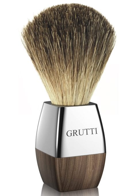 Brocha de afeitar GRUTTI artesanal, cerdas sintéticas imitación madera, ideal para afeitado húmedo, para hombre.