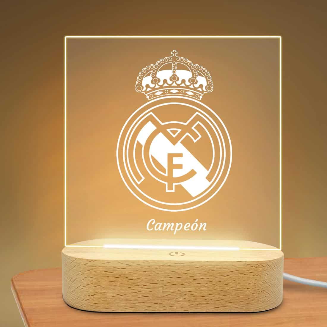 FUSIYU Lampara Personalizada 3D del Real Madrid Barcelona Betis, Futbol Lampara Personalizada, Futbolistas Originales fc Regalo Cumpleaños Niño Adolescente Mesa de Noche Luz Infantil