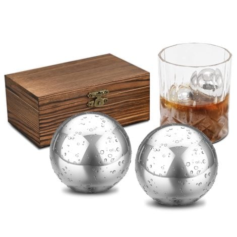 Set de piedras de whisky EooCoo, regalos originales para hombres, accesorios de whiskey, pack personalizado de Navidad para papá, 2 bolas de hielo reutilizables + pinzas + caja de madera.