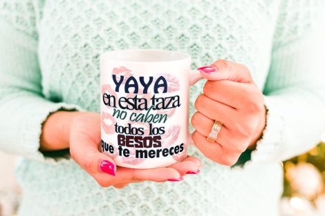 L’Informal, Taza de Cerámica ‘Esta taza no puede contener todos los besos que te mereces’ (Yaya)