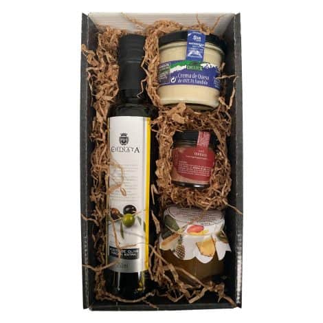 Lote gourmet con aceite de oliva extra 250 ml, crema queso oveja 110 g, paté ibérico 30 g y mermelada.