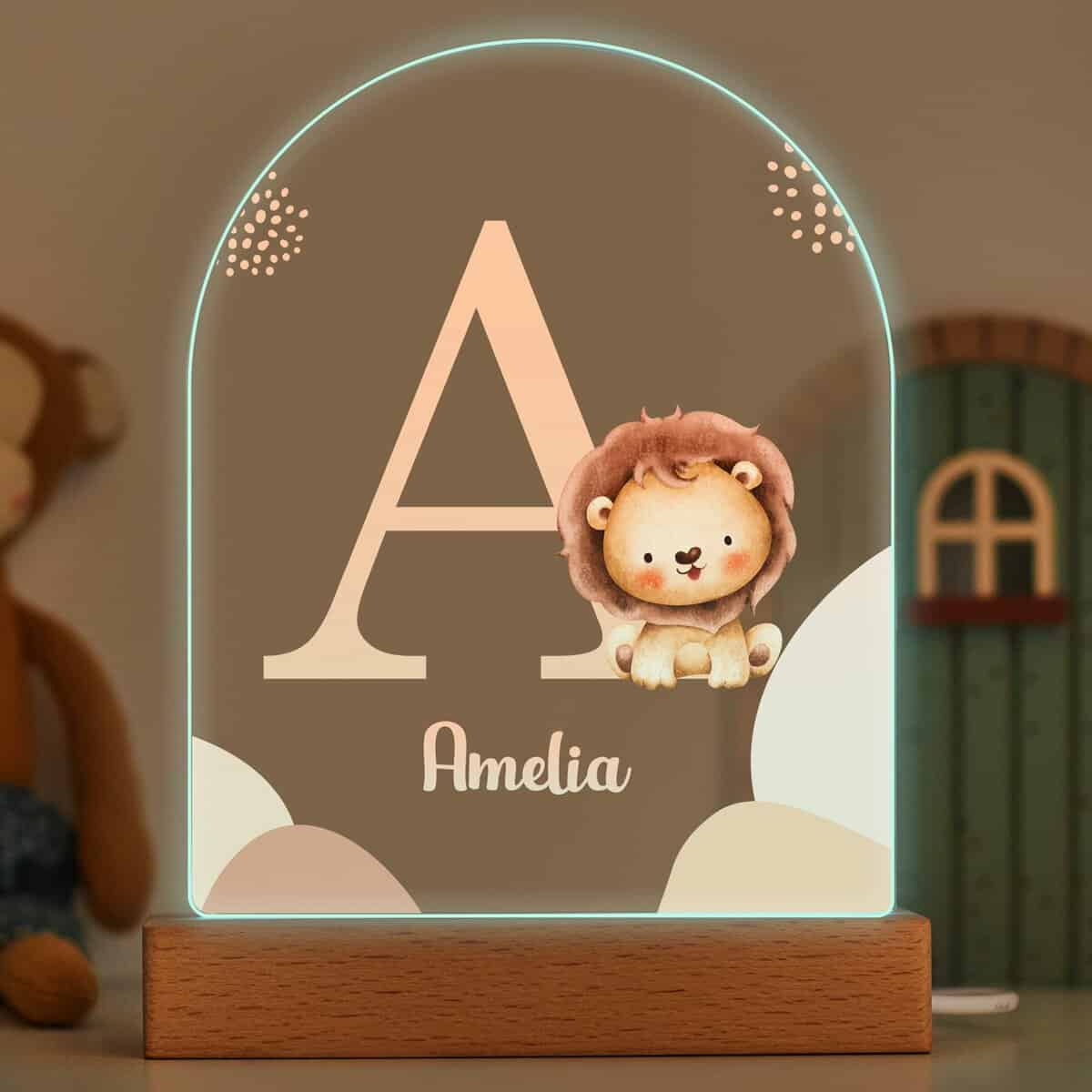 Transparent Gift Lámpara Personalizada Letra Inicial Infantil con base. Regalos Originales NIños, Nacimientos, Bebé, Diseño Nombre e Inicial con León de Metacrilato y Madera