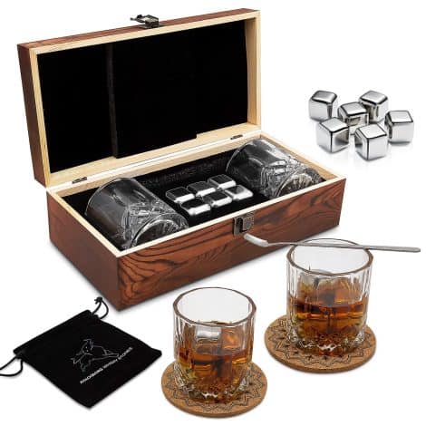 Set de Whisky con Juegos de Regalo: Vasos, Cubitos de Hielo, Posavasos, Cuchara y Bolsa de Terciopelo.