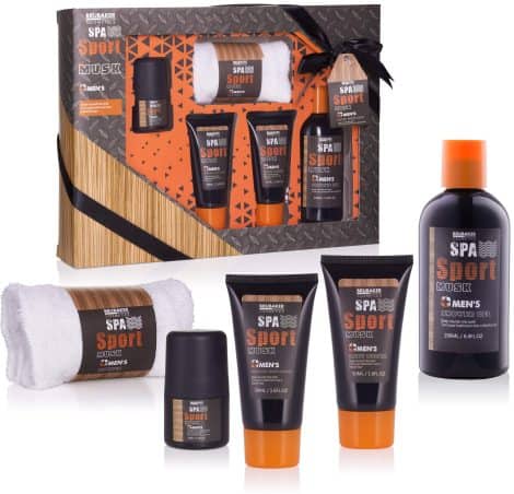 Set de Spa Sport Musk de BRUBAKER para hombres: gel de ducha, desodorante, loción corporal y toallita en caja de regalo.