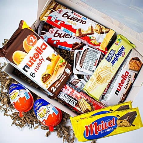 Pack de chocolates variados para regalar en cumpleaños o a tu pareja – Kinder Bueno/Joy, Nutella Biscuits/BReady, Crunch [IAMI]